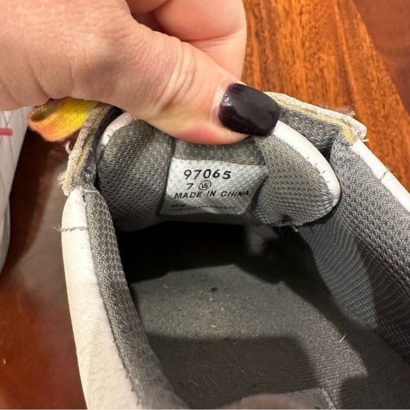 FootJoy LoPro Casual White Golf Shoes with Rainbow Laces size 7 - Picture 3 of 7